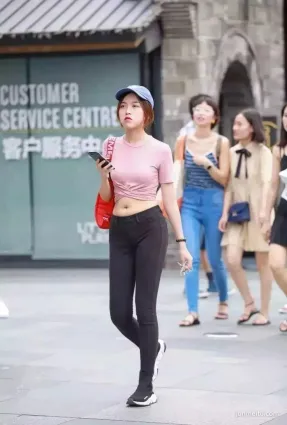 韓國街拍緊身褲女子緊身褲凸凹