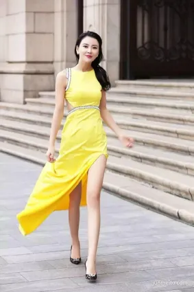 街拍黃裙高雅街拍，靓麗大氣
