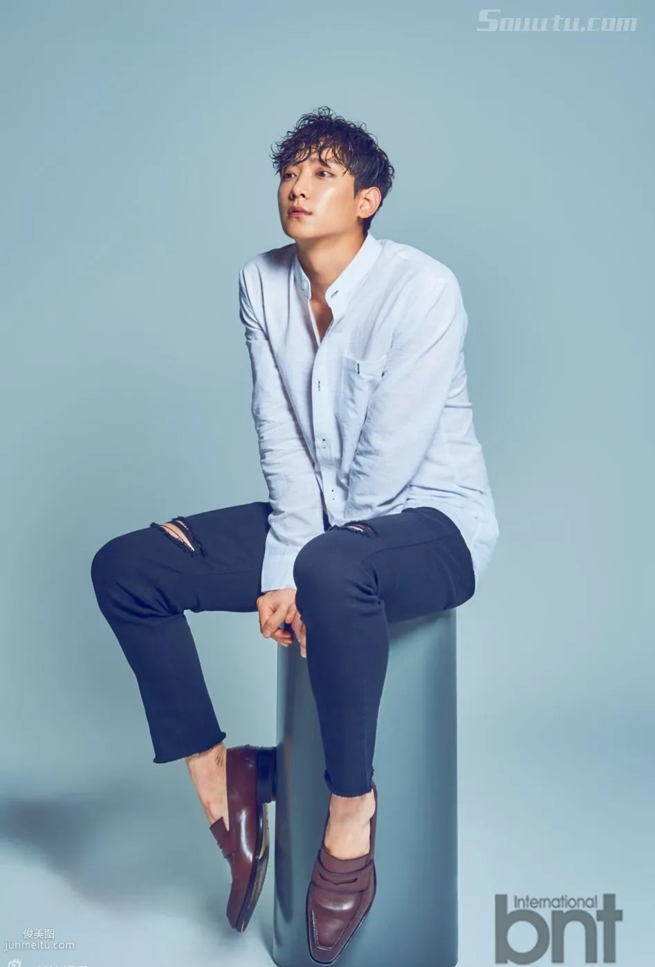 韩国男演员李正赫登时尚杂志《bnt》写真图片套图4
