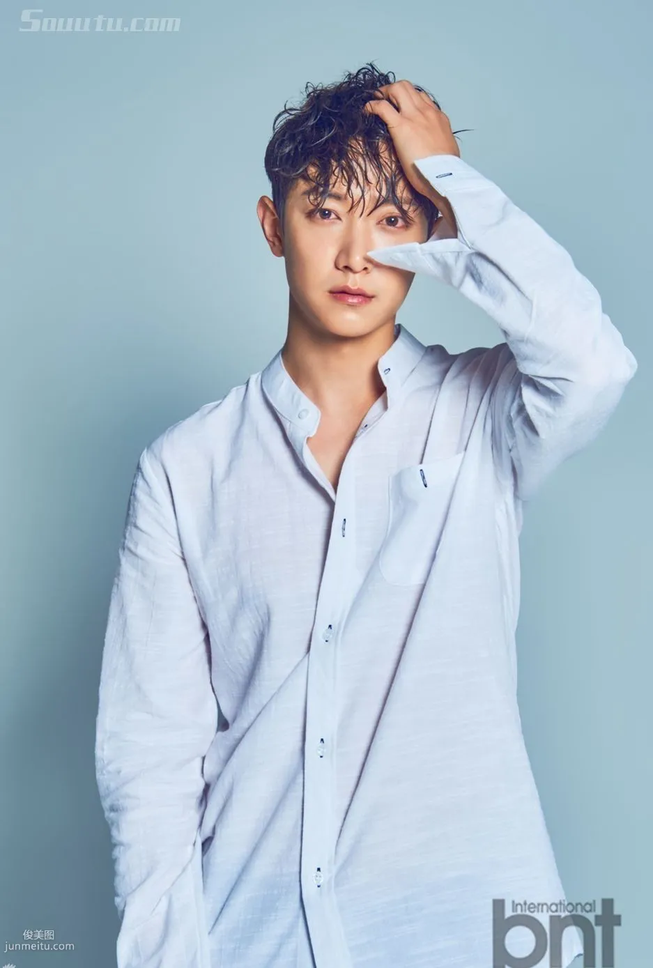 韩国男演员李正赫登时尚杂志《bnt》写真图片套图2