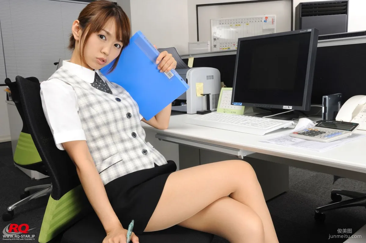 [RQ-STAR] NO.00055 Kotomi Kurosawa 黒沢琴美 Office Lady 写真集21