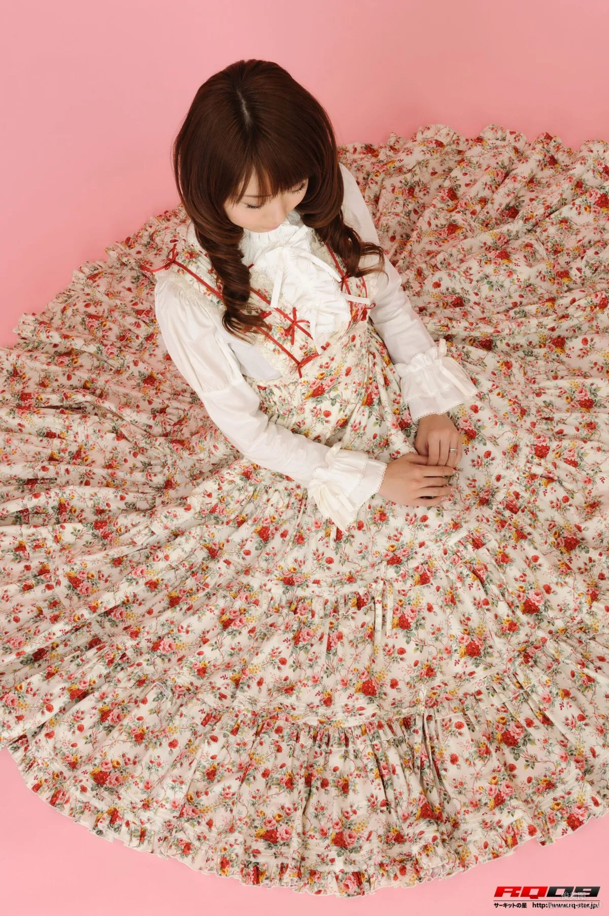 [RQ-STAR写真集] NO.00142 我妻さおり Lolita Fashion 长裙美女系列83