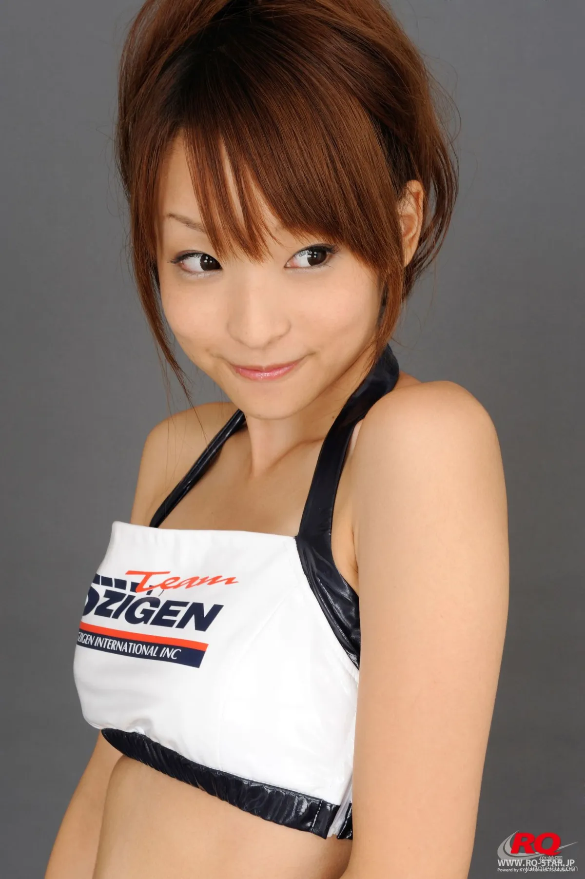 [RQ-STAR] NO.00080 Mio Aoki 青木未央 Race Queen – 2008 5Zigen  写真集74