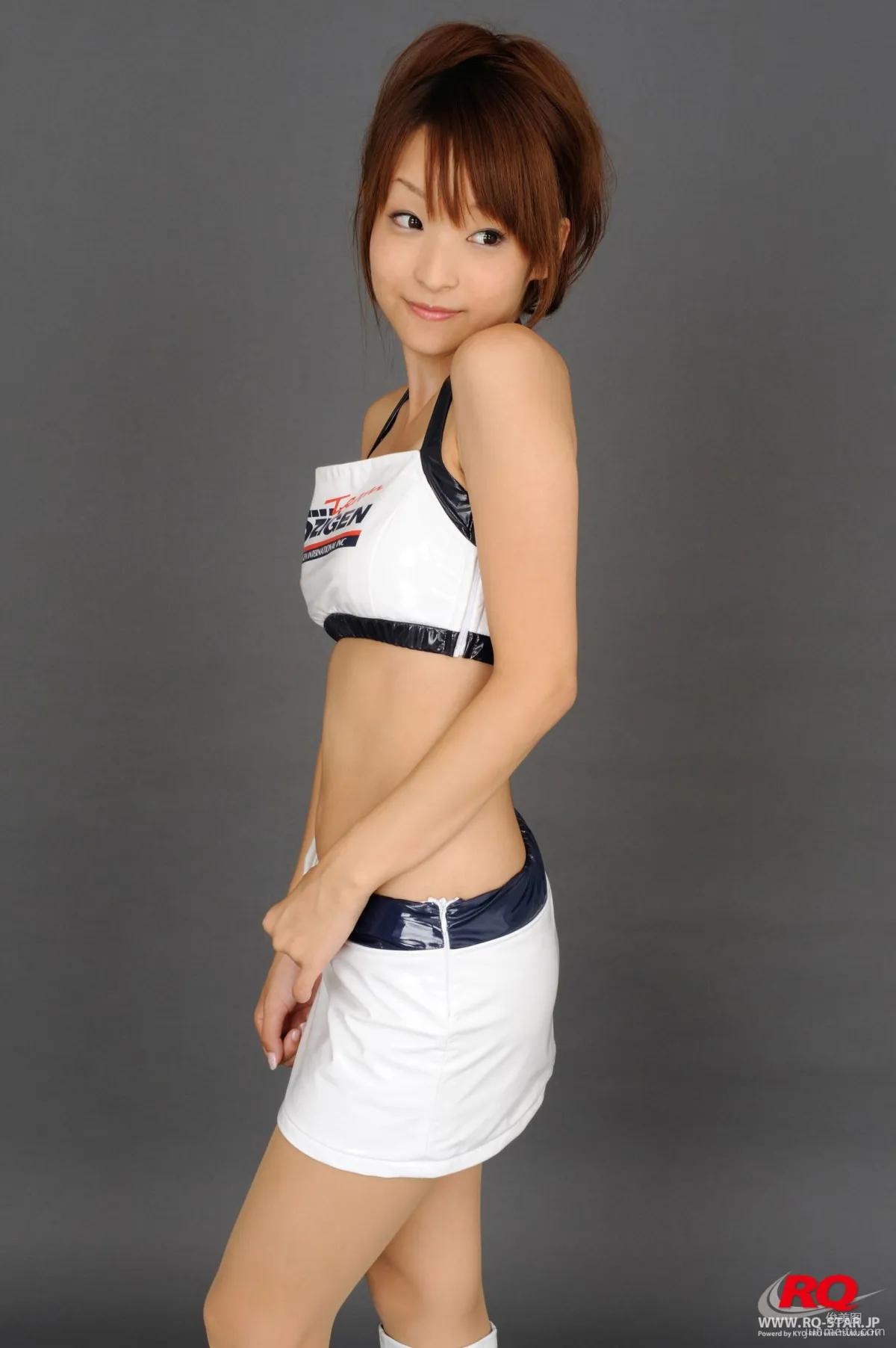 [RQ-STAR] NO.00080 Mio Aoki 青木未央 Race Queen – 2008 5Zigen  写真集73