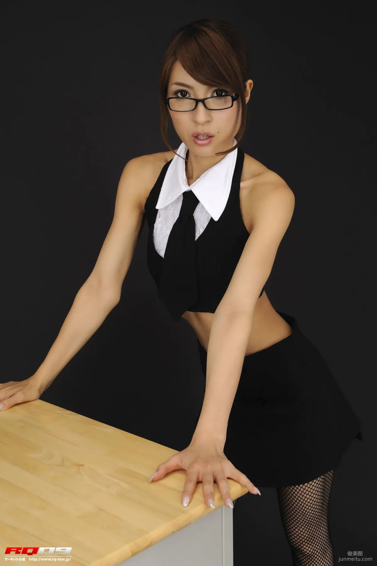 [RQ-STAR写真集] NO.00144 高橋千咲姫 Sexy Teacher 性感女教师48