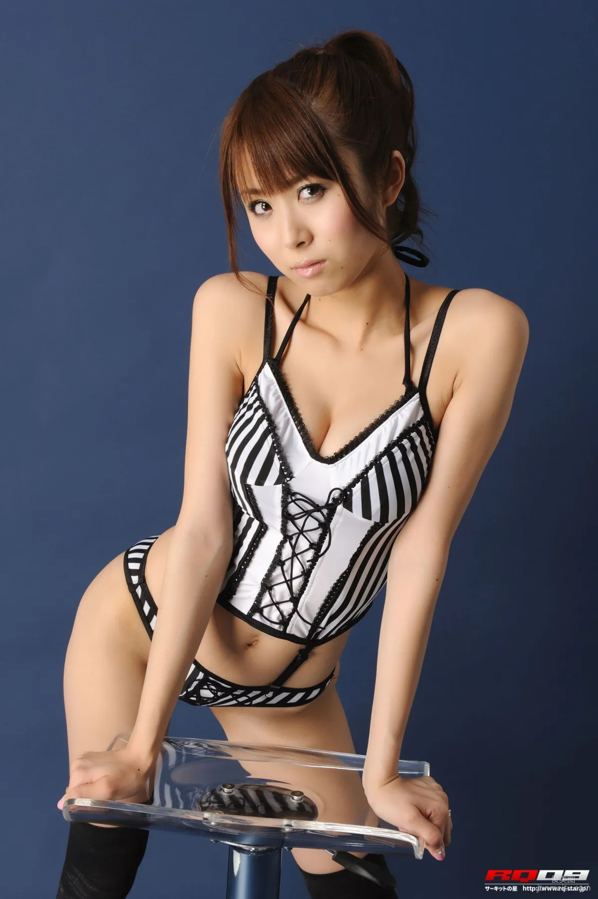 [RQ-STAR] NO.00134 我妻早央 Swim Suits – Black x White 写真集96