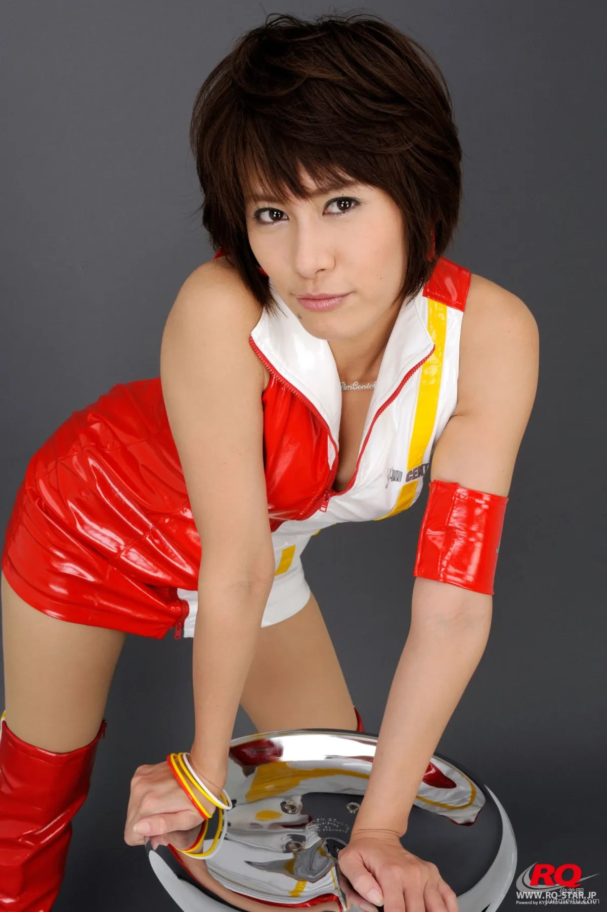 [RQ-STAR] NO.00088 Akiko Fujihara 藤原明子 Race Queen – 2008 Jim Gainer  写真集64