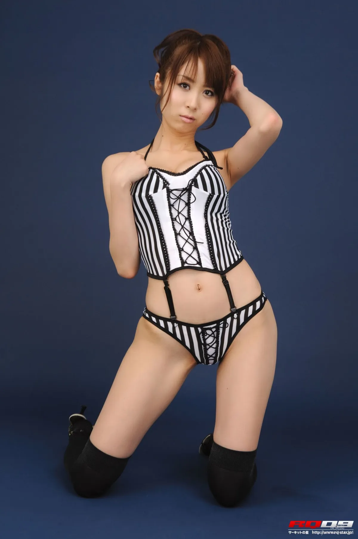 [RQ-STAR] NO.00134 我妻早央 Swim Suits – Black x White 写真集158