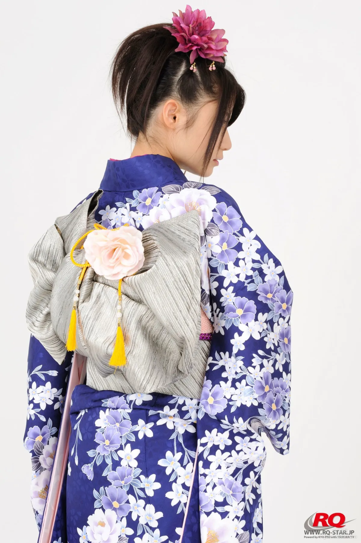 [RQ-STAR] NO.00068 古崎瞳 謹賀新年 Kimono – Happy New Year 和服系列21