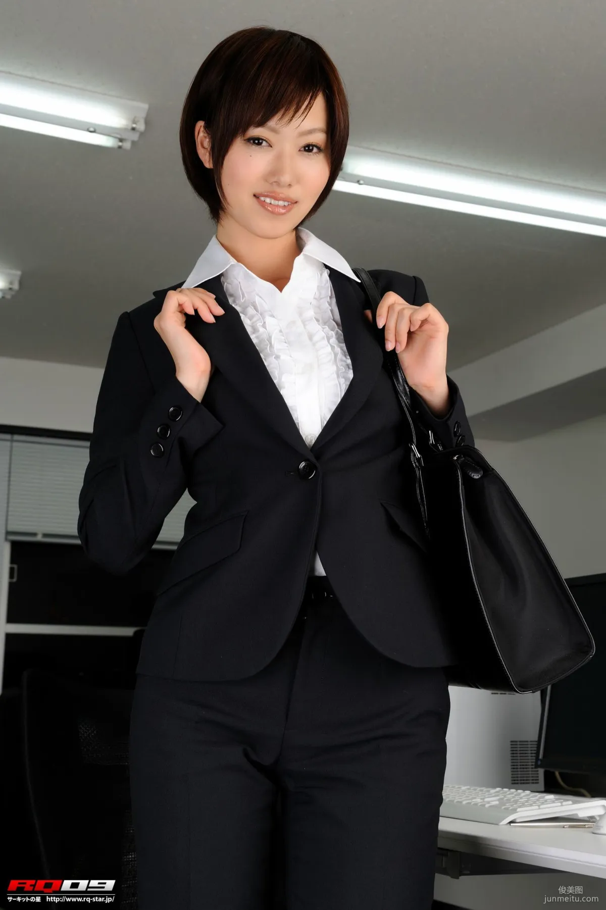 [RQ-STAR写真集] NO.00155 藤村えみり/藤村枝美里 Recruit Style 办公室美女系列9