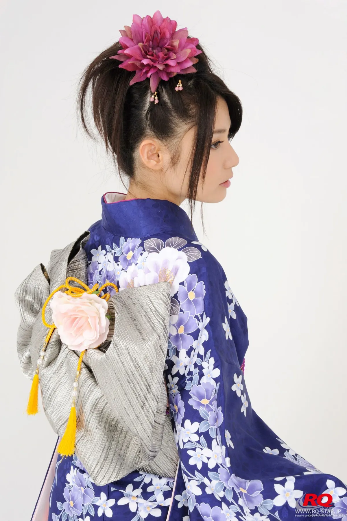 [RQ-STAR] NO.00068 古崎瞳 謹賀新年 Kimono – Happy New Year 和服系列23