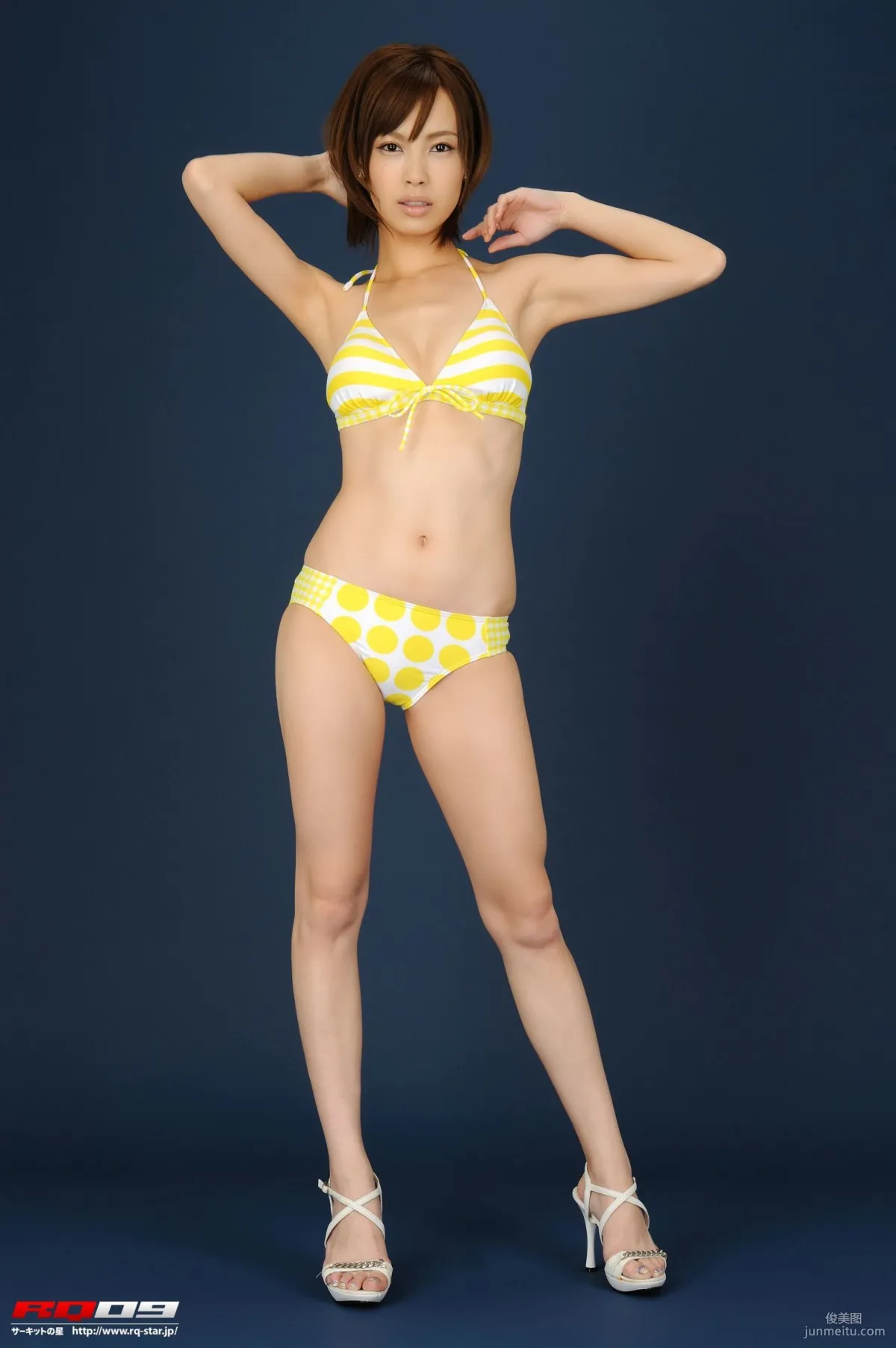 [RQ-STAR] NO.00185 Izumi Morita 森田泉美 Swim Suits 写真集1