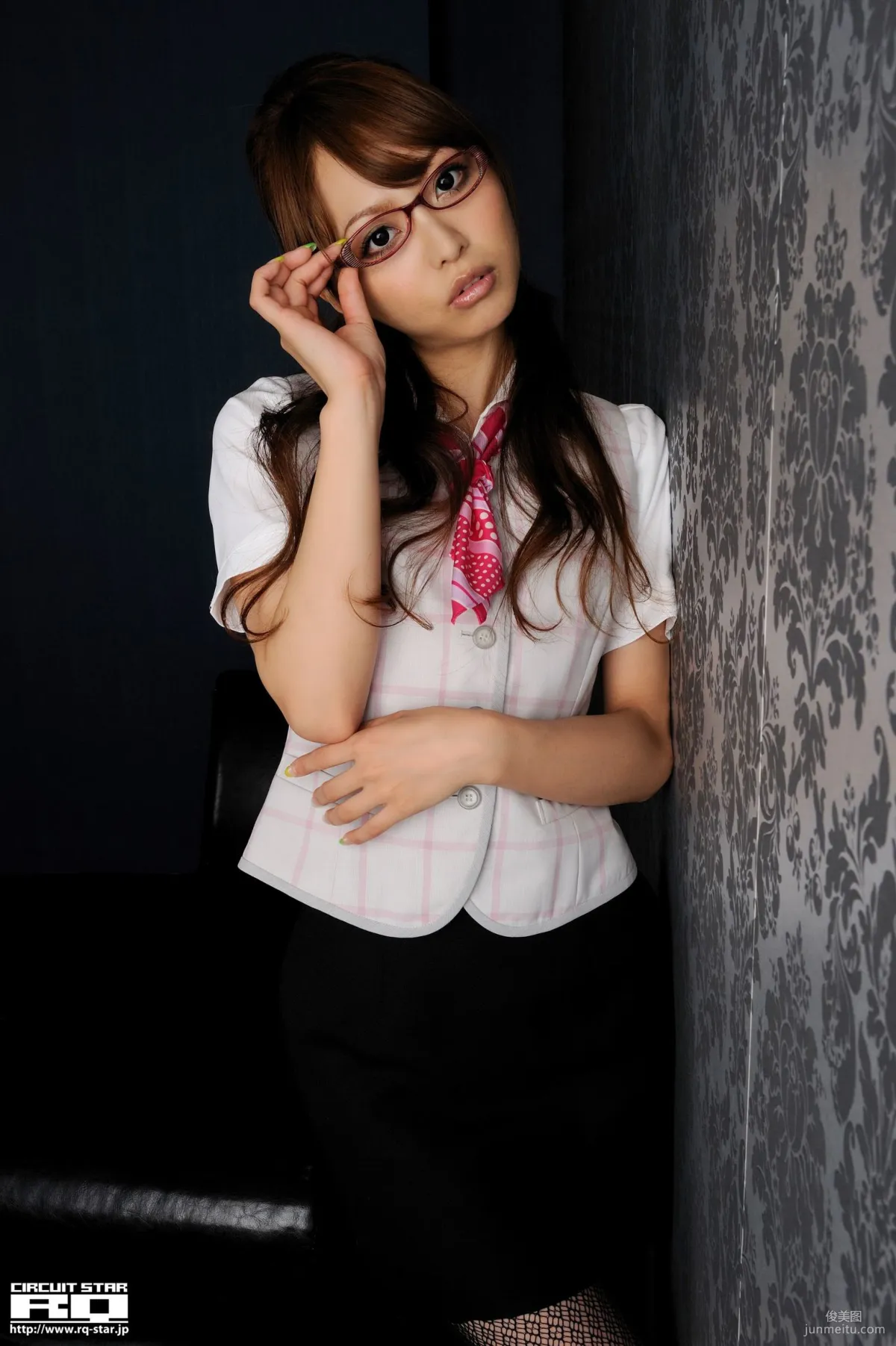 [RQ-STAR] NO.00321 成岛桃香 Office Lady 办公室美女 写真集33