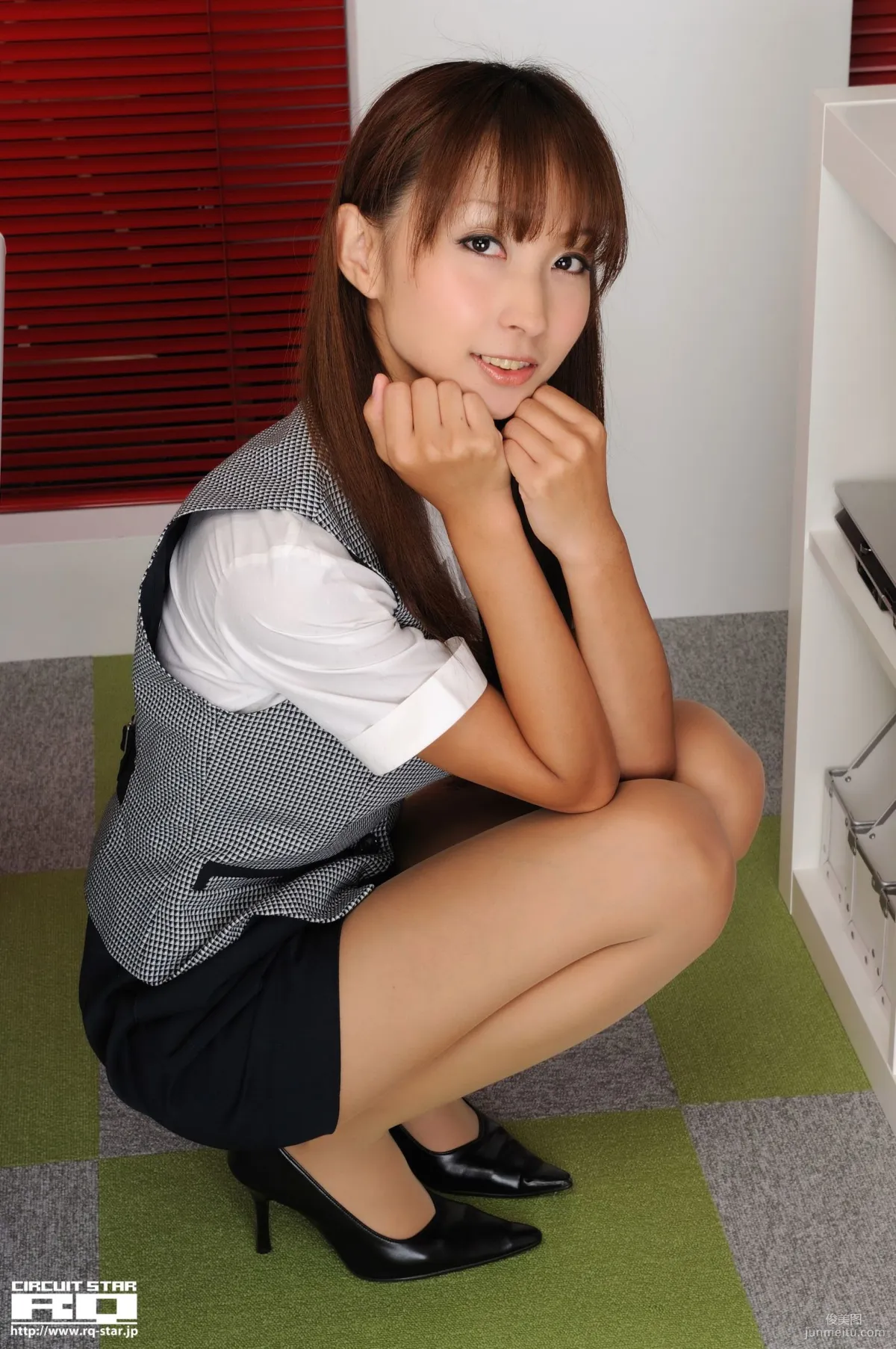 [RQ-STAR] NO.00367 Kasumi Kamijyo 上條かすみ Office Lady 写真集32