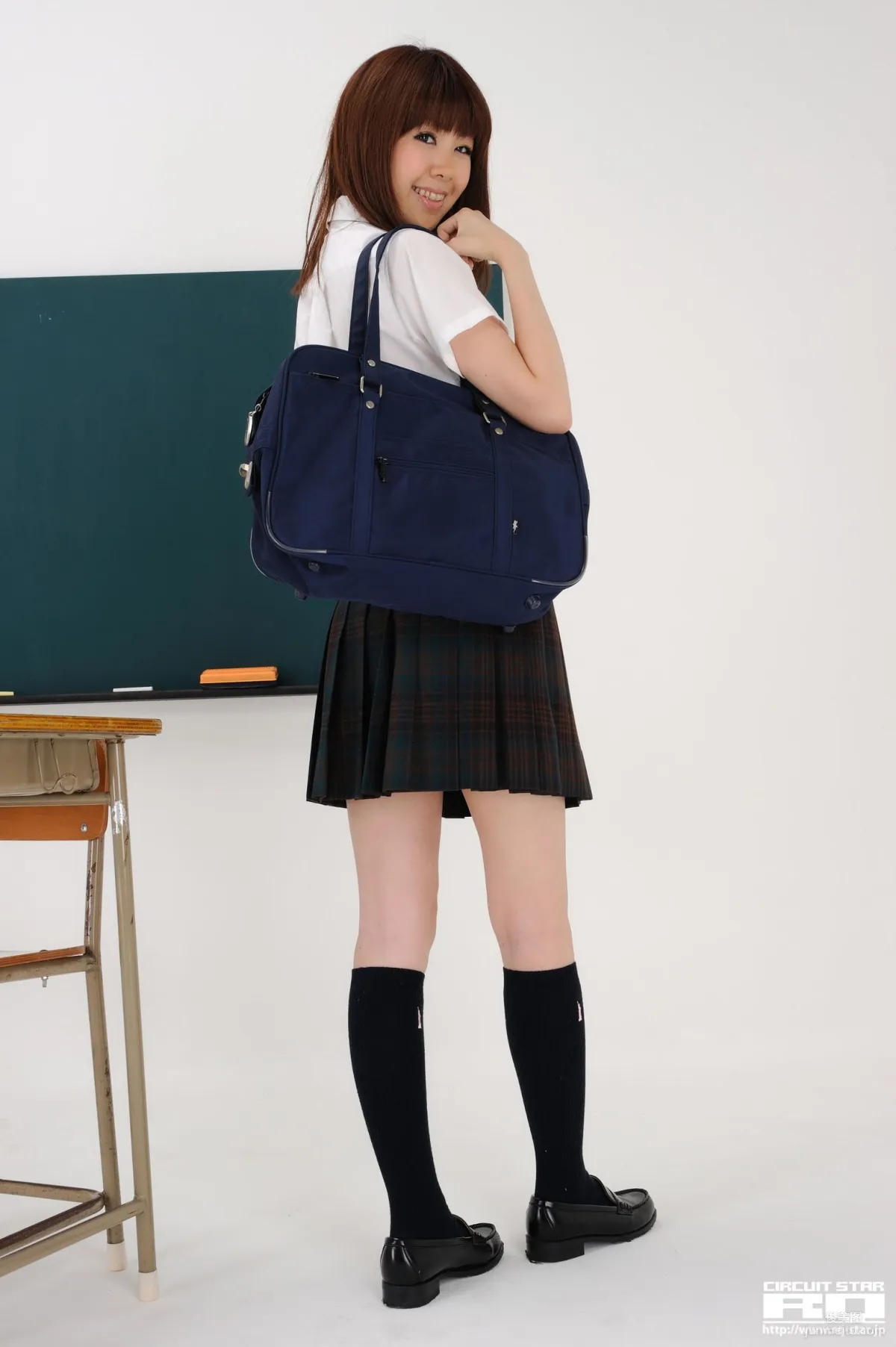 [RQ-STAR] NO.00378 生田晴香 School Girl 写真集15