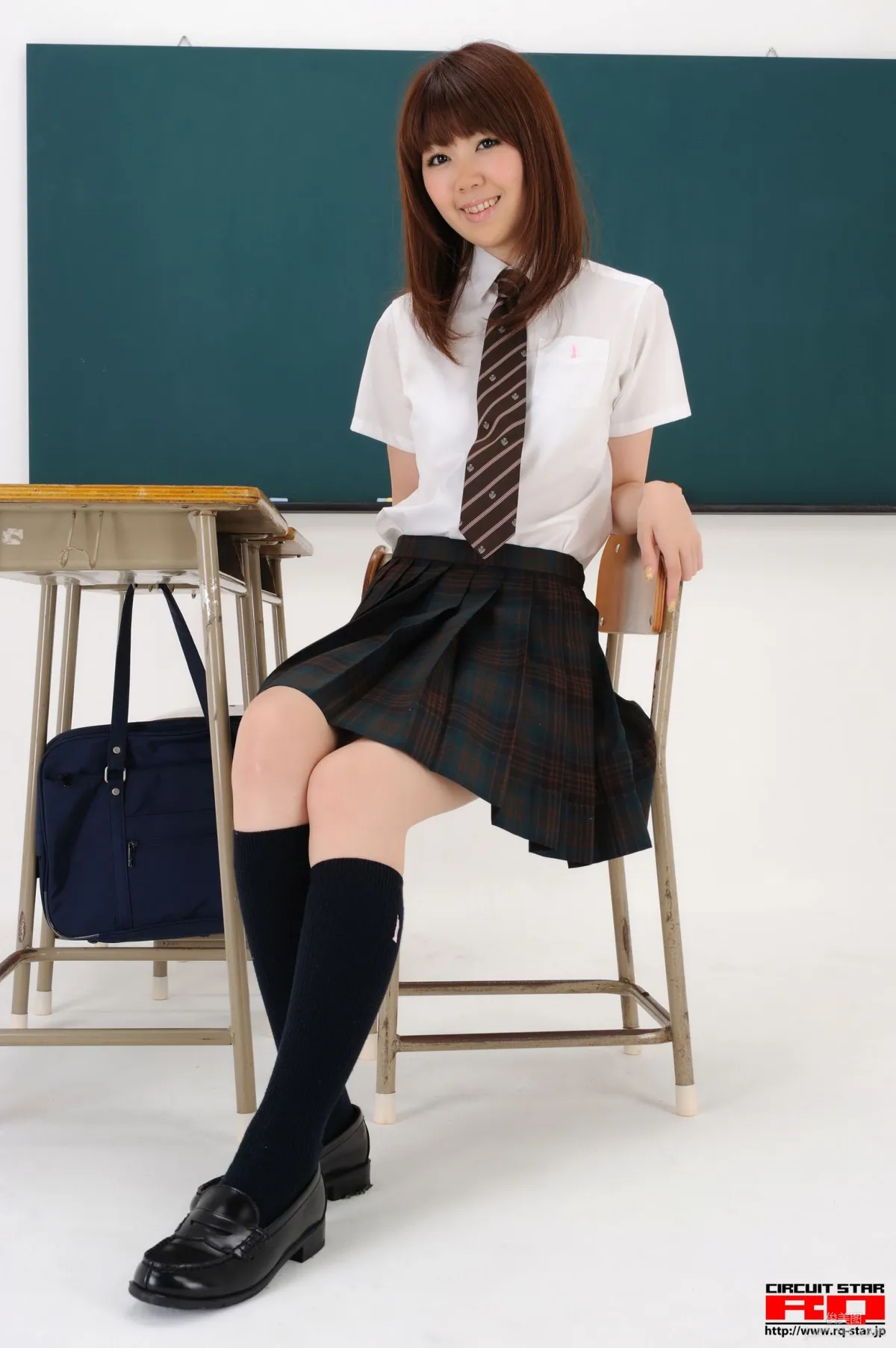 [RQ-STAR] NO.00378 生田晴香 School Girl 写真集82