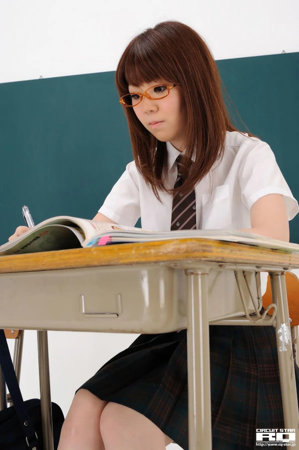 [RQ-STAR] NO.00378 生田晴香 School Girl 写真集65