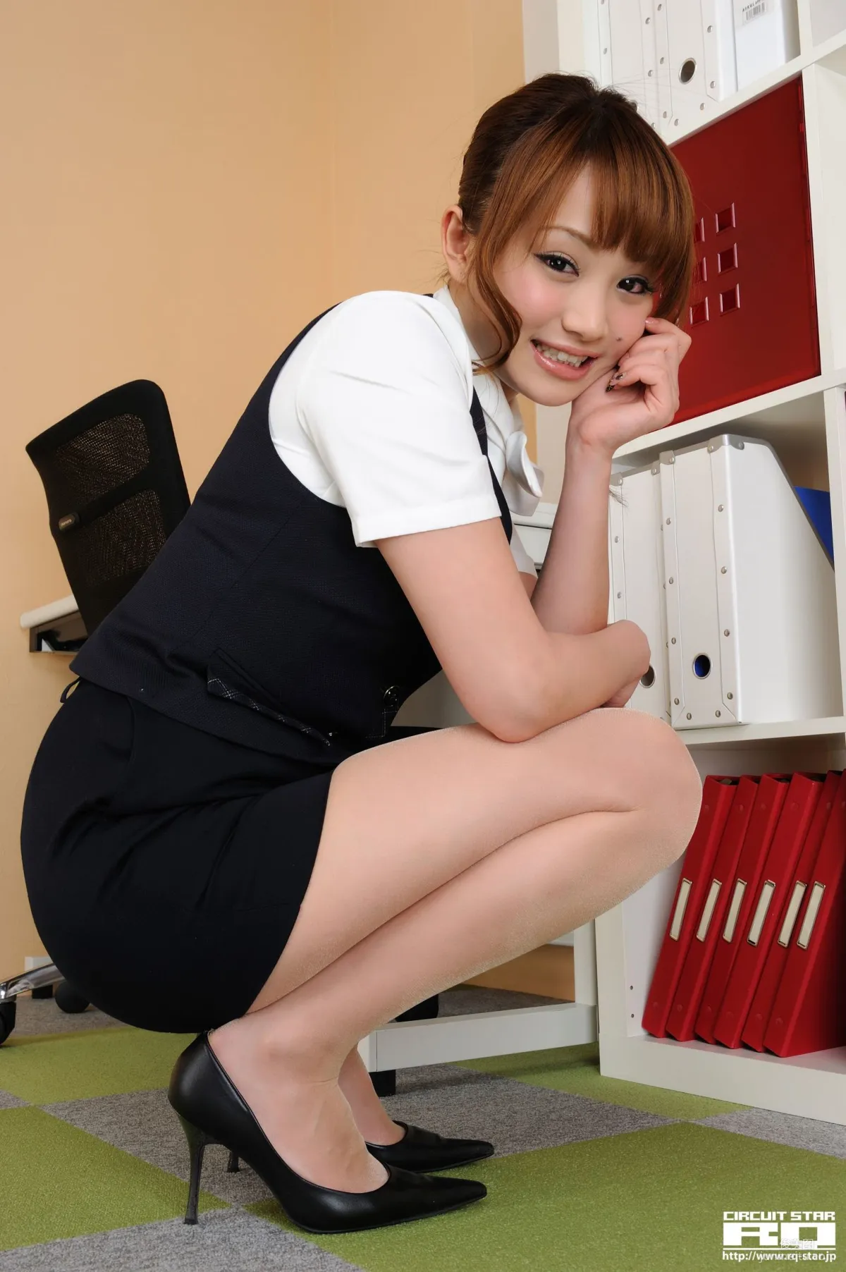 [RQ-STAR] NO.00456 葵ゆりか Office Lady 办公室女郎 写真集46