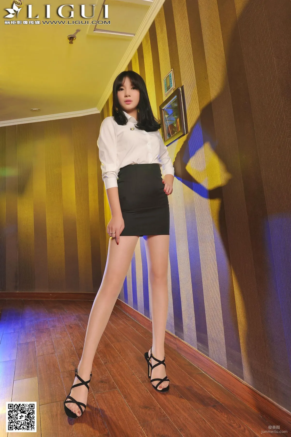 [丽柜LiGui] Model YOYO《肉丝高跟美足》美腿玉足写真图片4