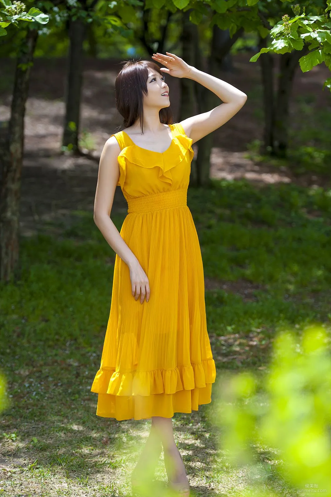 李二慧《外拍气质黄色长裙系列》写真集40