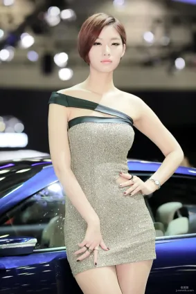 韓國美女崔柳娜《車展圖片》套圖
