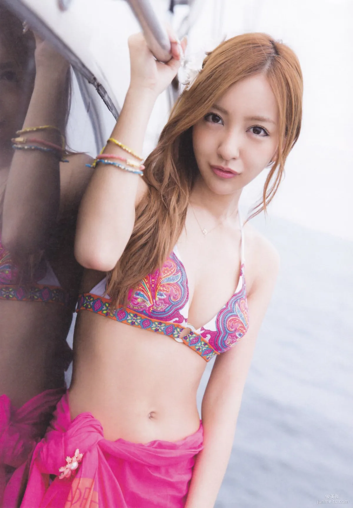 板野友美 AKB48卒業記念《Tomochin ともちん》写真集  65