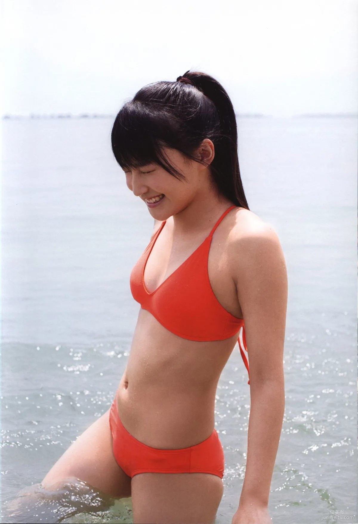 Riho Sayashi 鞘師里保《太陽》写真集8