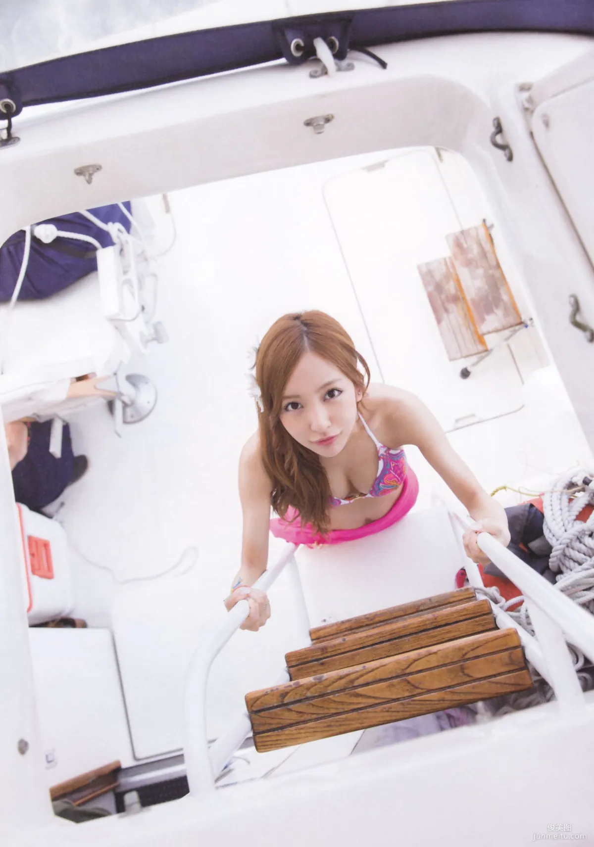 板野友美 AKB48卒業記念《Tomochin ともちん》写真集  62