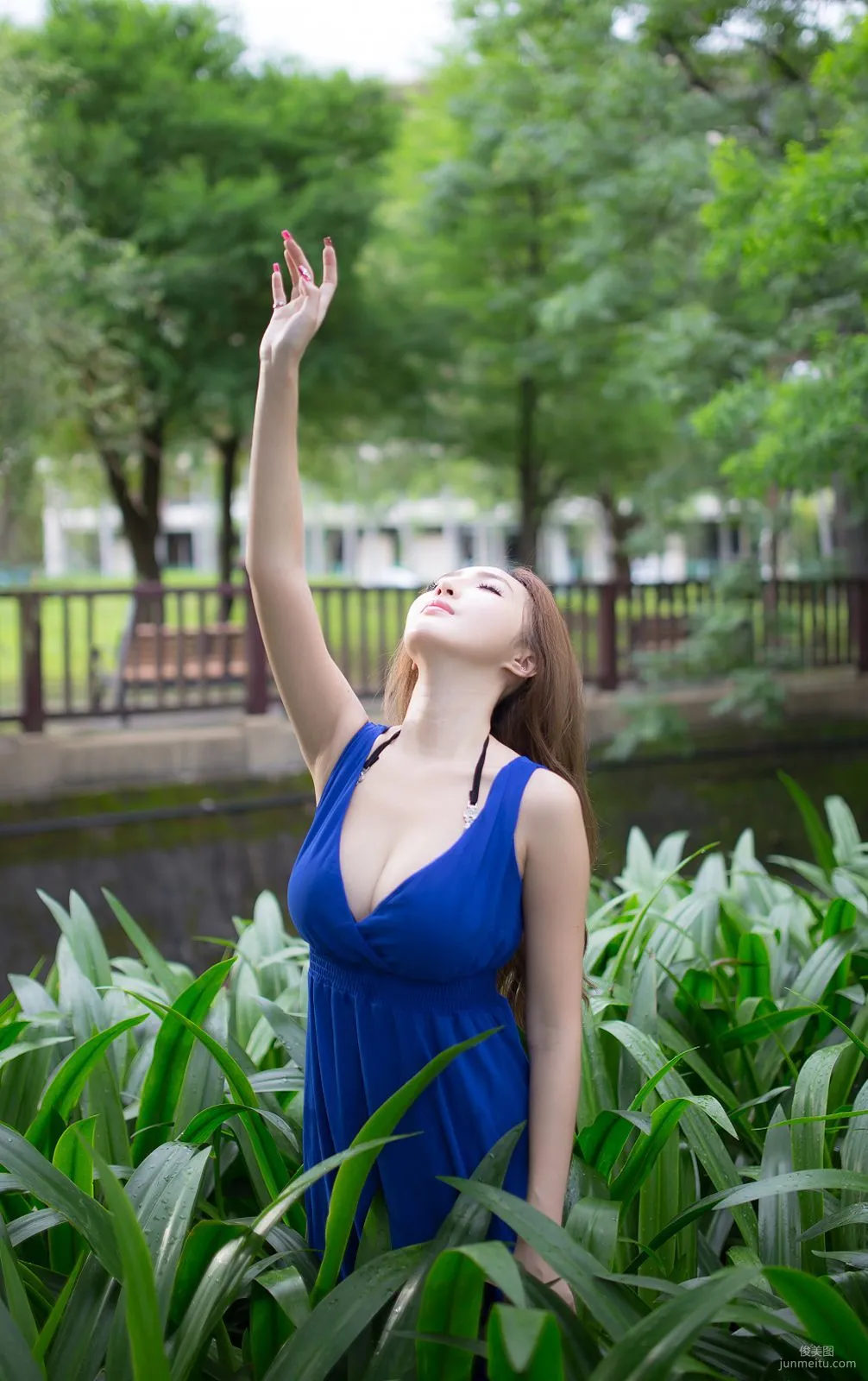 台湾赵芸Syuan《极品蓝色长裙女神》写真集51