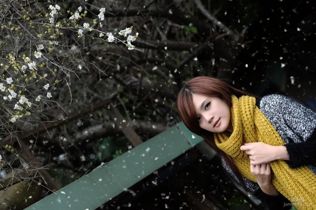 台湾美女模特熊維尼《南港废墟外拍》写真集39