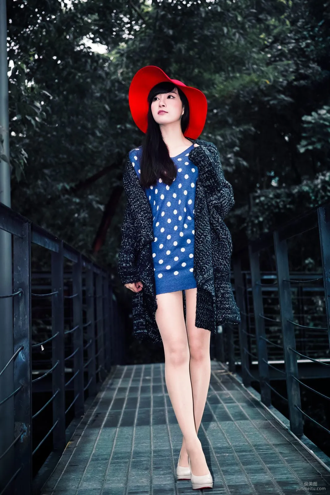 台湾美女胡佳妏Cora《西門町外拍》写真集18