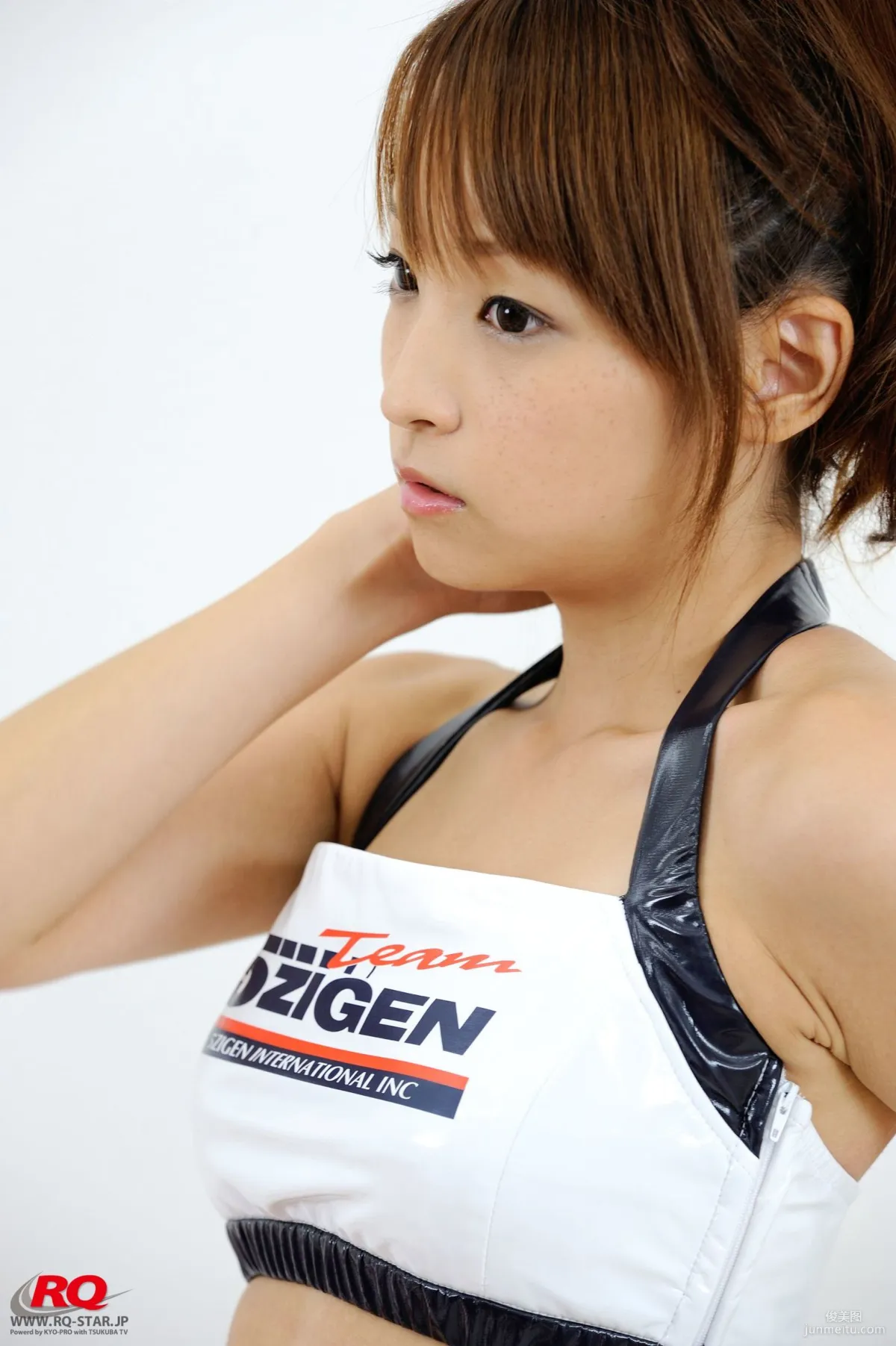 [RQ-STAR] NO.00085 Mio Aoki 青木未央 Race Queen – 2008 5Zigen 写真集36