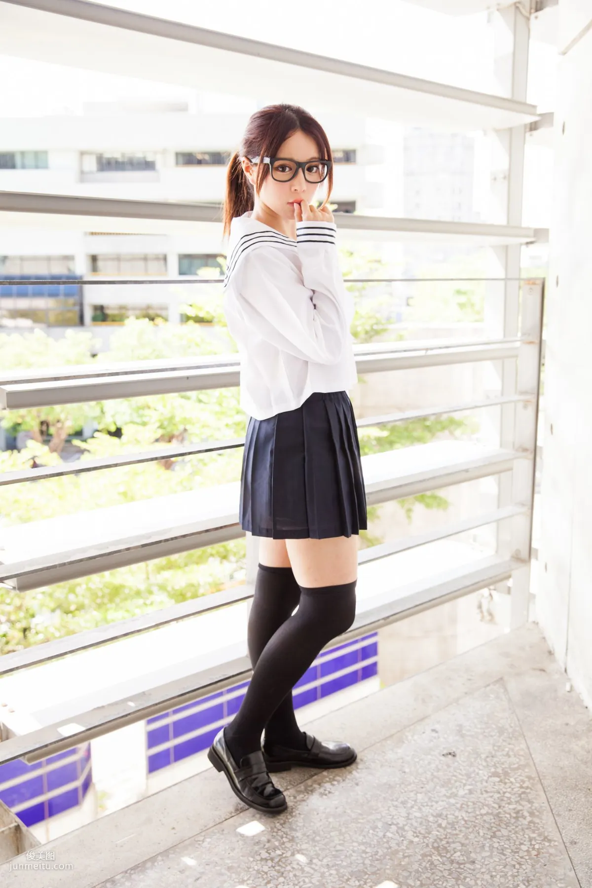 台湾美女张齐郡JULIE《长筒袜校服少女》写真集56