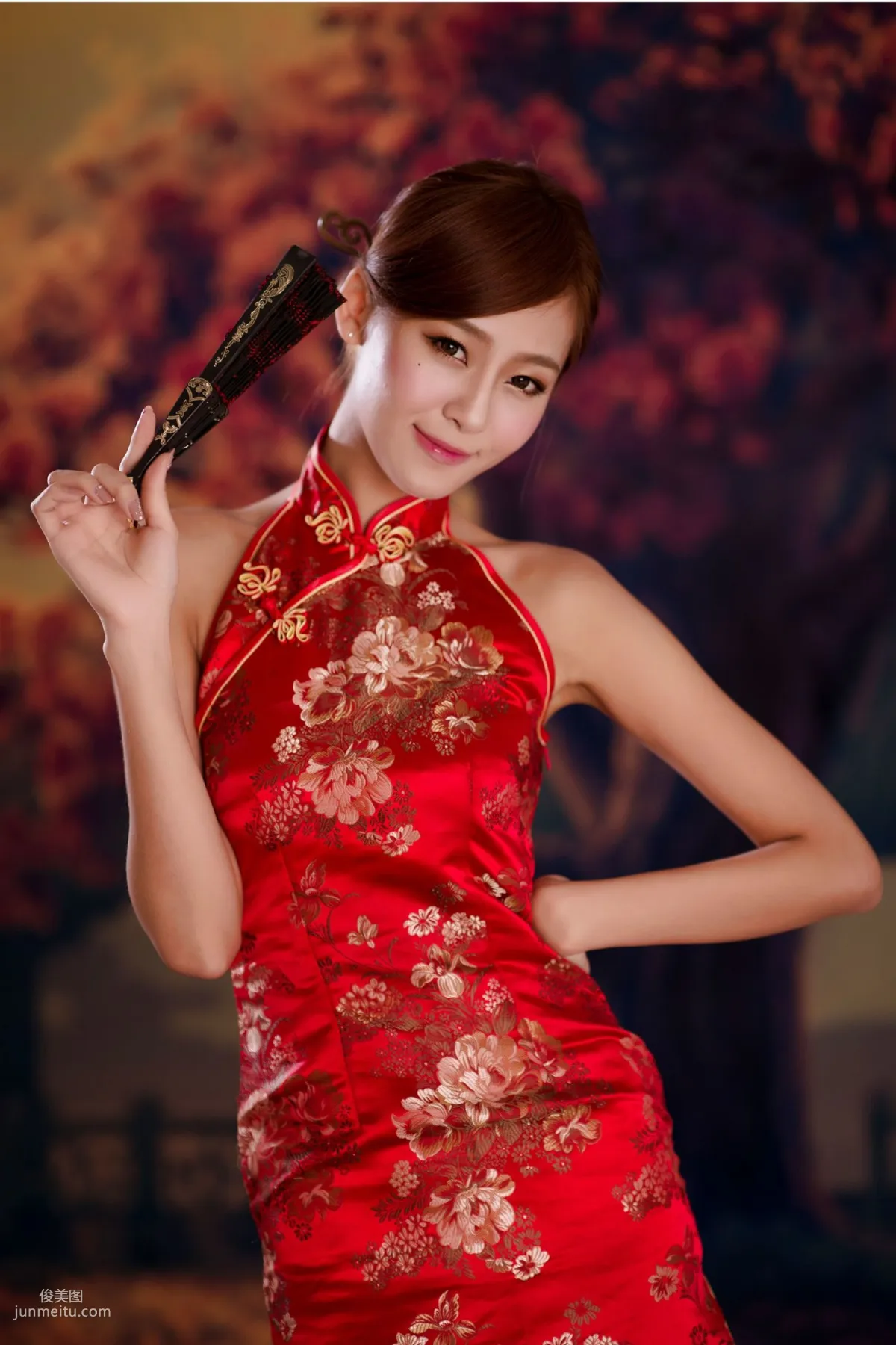台湾女神Winnie小雪《古典红色旗袍》写真集5