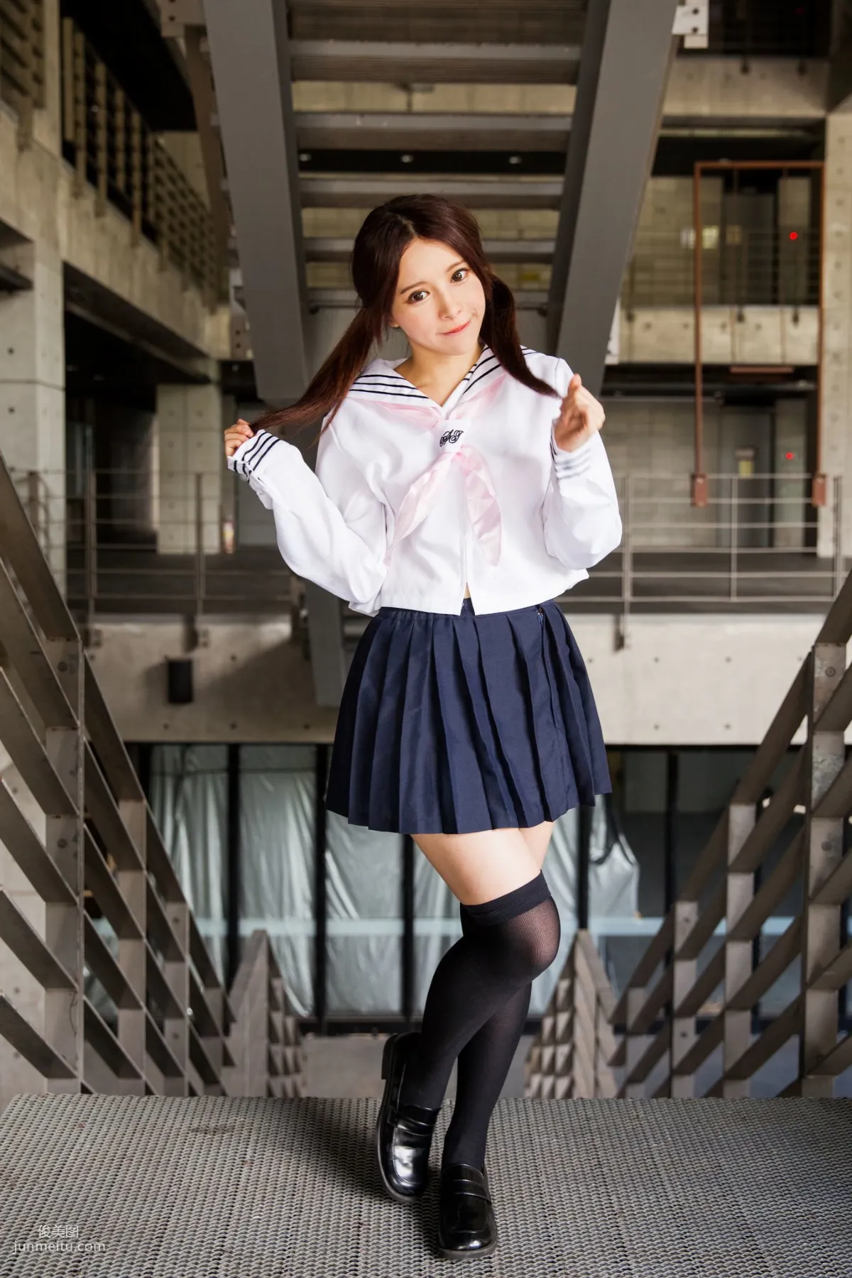 台湾美女张齐郡JULIE《长筒袜校服少女》写真集18