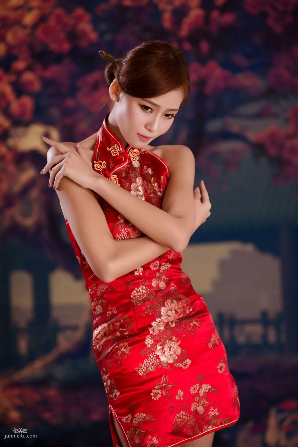 台湾女神Winnie小雪《古典红色旗袍》写真集2