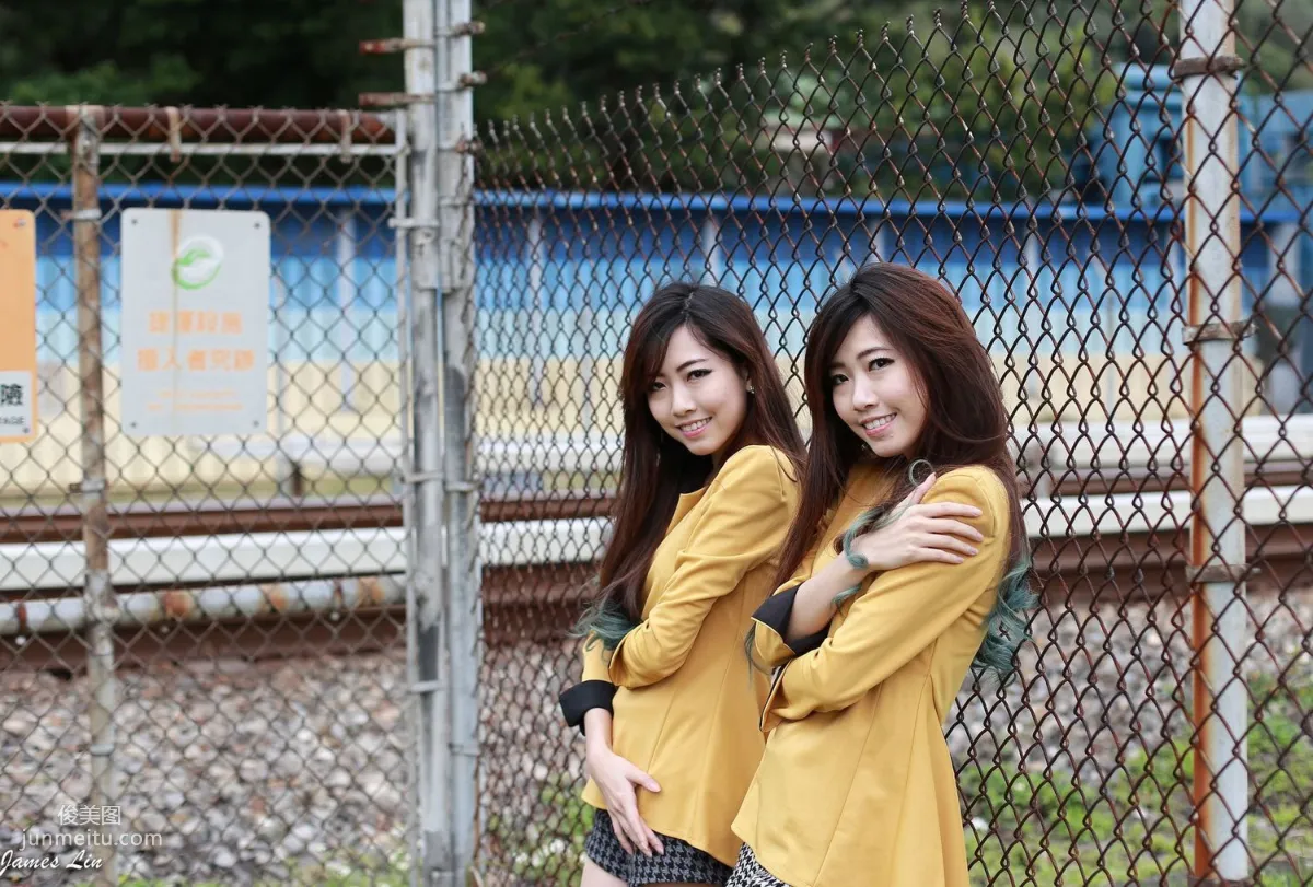 极品清纯甜美台湾双胞胎姐妹花清新外拍写真集15