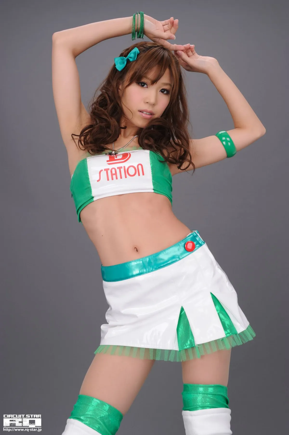 [RQ-STAR] NO.00546 Yuko Momokawa 桃川祐子 Race Queen 写真集27