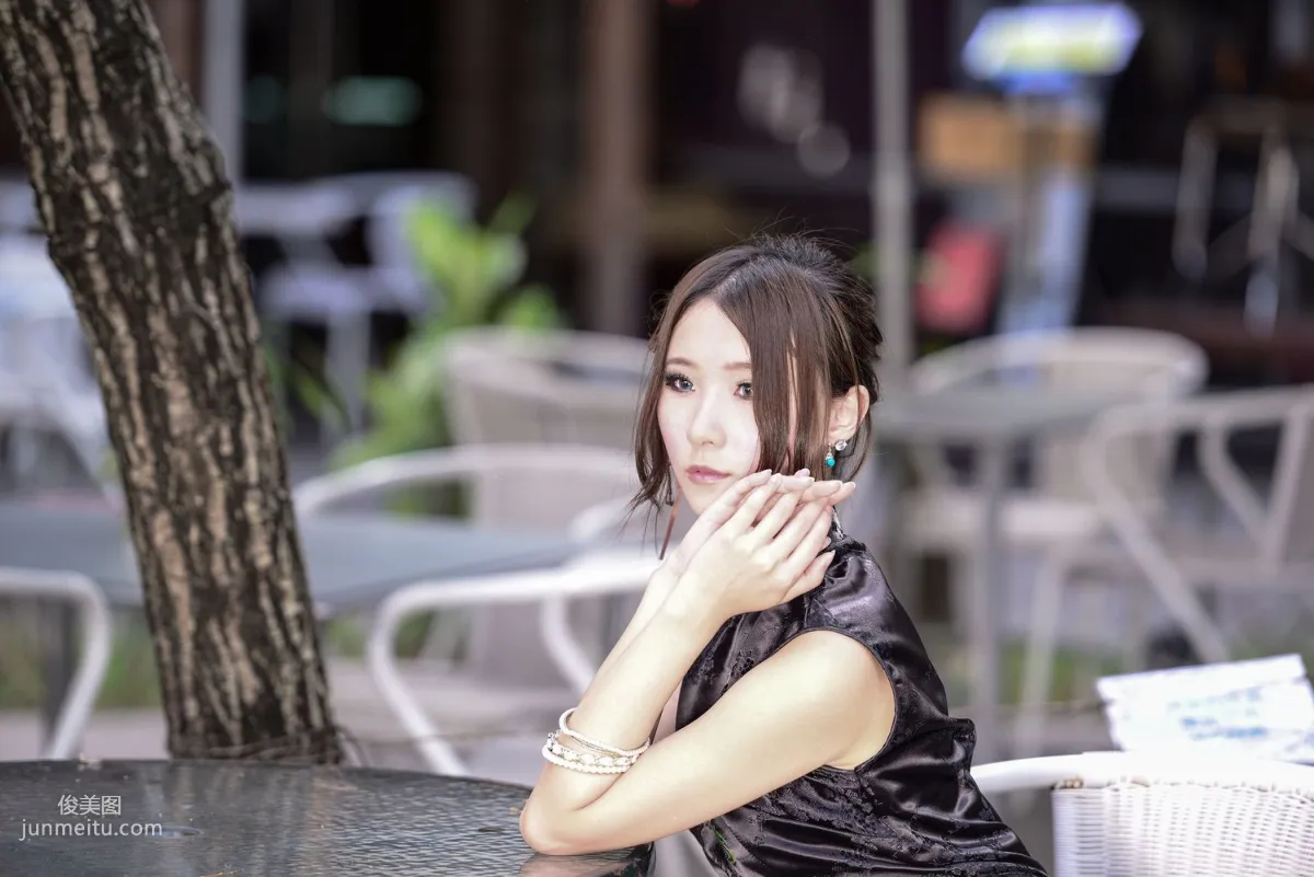 台湾模特阿布《红黑旗袍系列外拍》写真集87