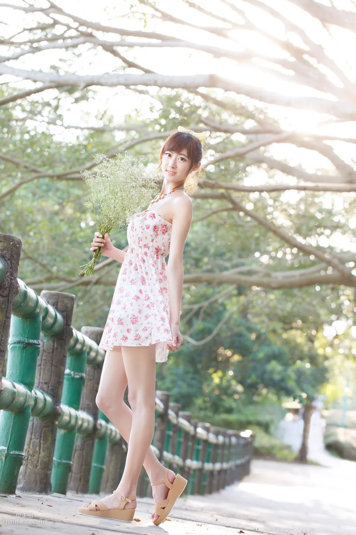 台湾模特Queena/林茉晶《公园外拍》写真集4