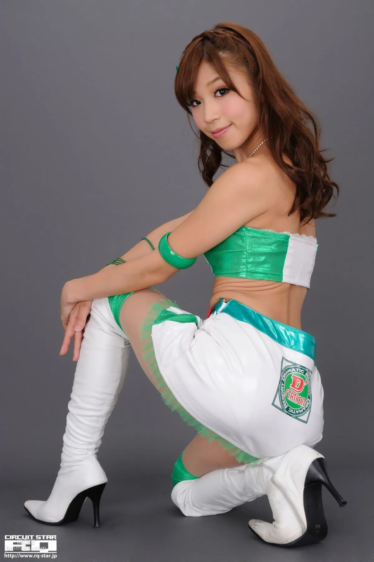 [RQ-STAR] NO.00546 Yuko Momokawa 桃川祐子 Race Queen 写真集159