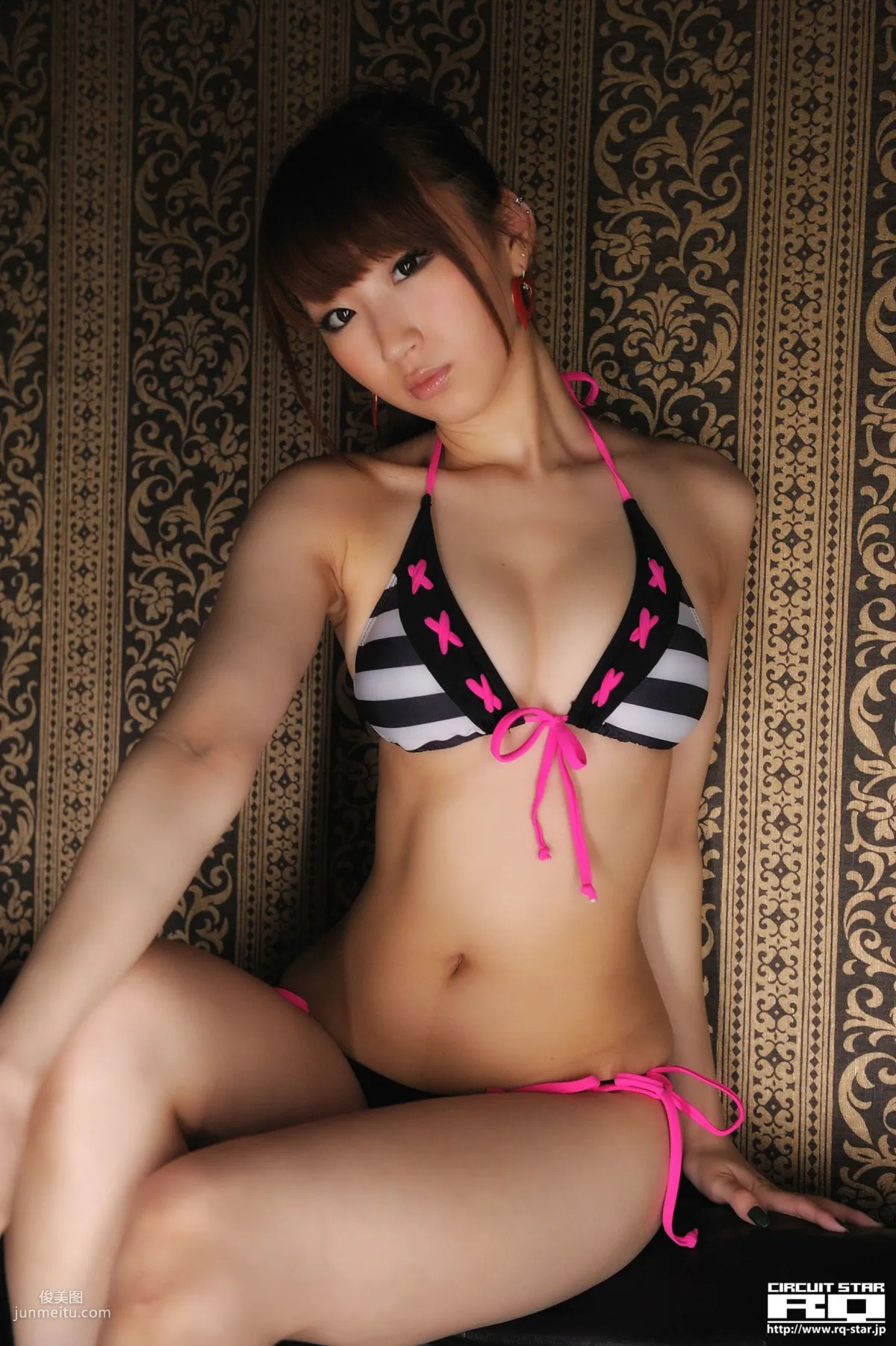 [RQ-STAR] NO.00572 Kana Arai 荒井嘉奈 Swim Suits 写真集69