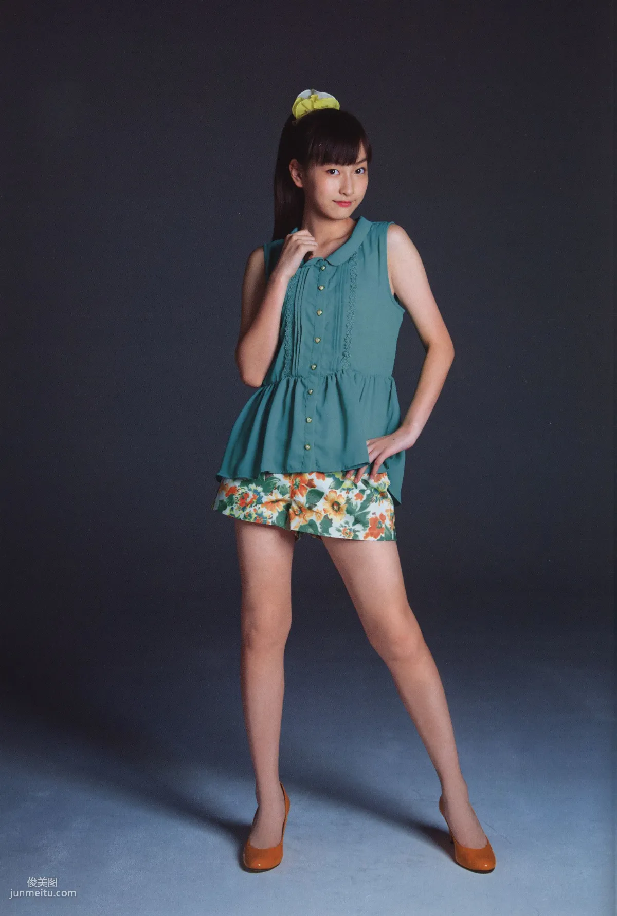 Juice=Juice《OFFICIAL PHOTO BOOK》 [PB] 写真集35