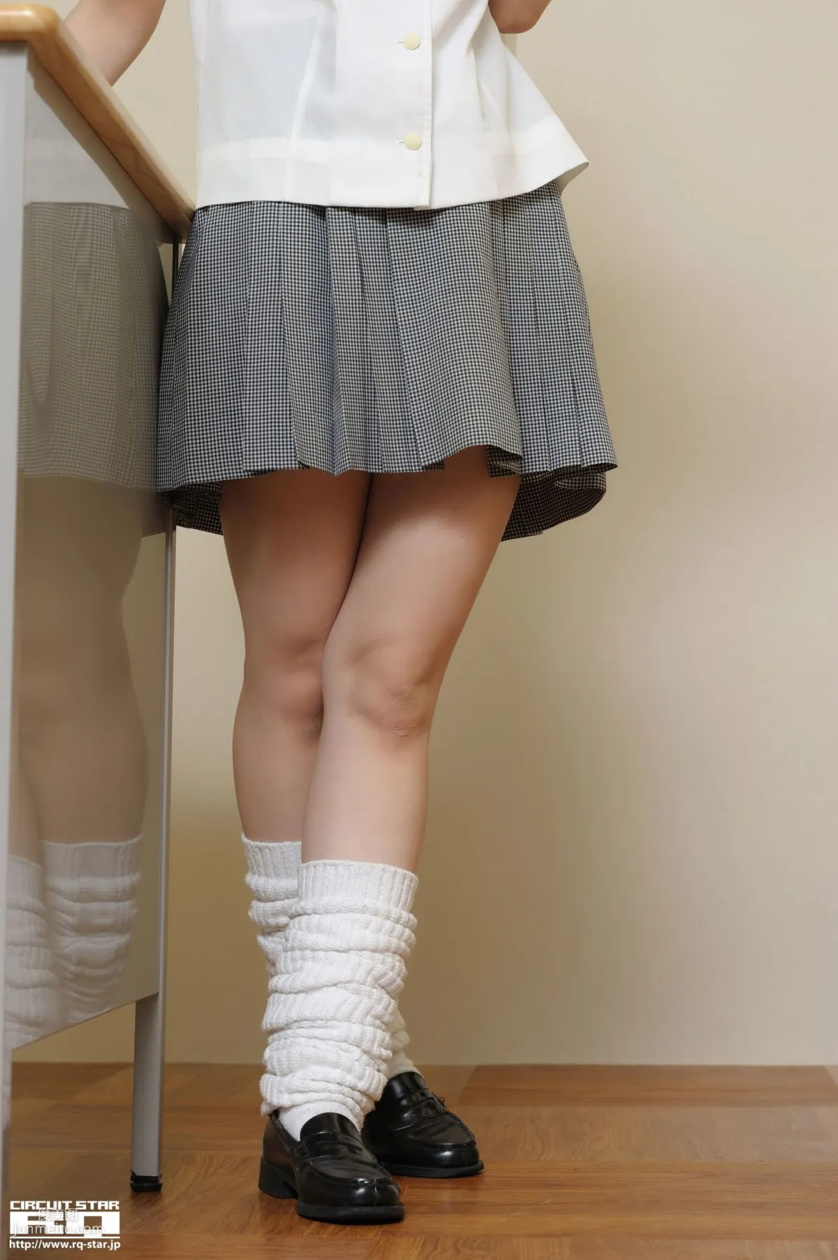 [RQ-STAR] NO.00571 荒井嘉奈 School Girl 写真集129