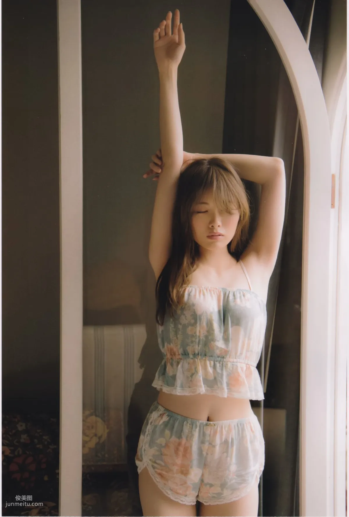 白石麻衣《パスポート》 [Photo Book] 写真集55