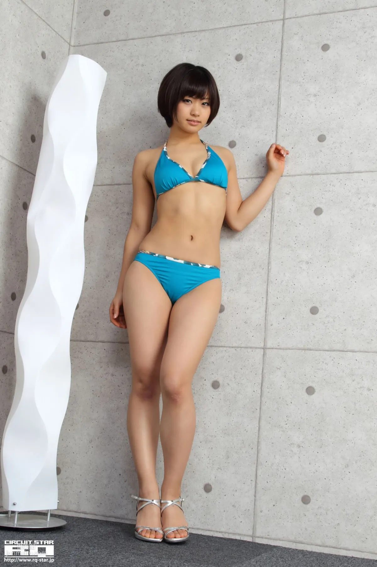 [RQ-STAR] NO.00611 Hitomi Yasueda 安枝瞳 Swim Suits 写真集2