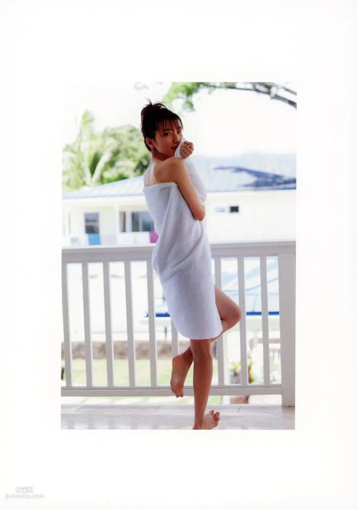 真野恵里菜《Escalation》 [PhotoBook] 写真集71