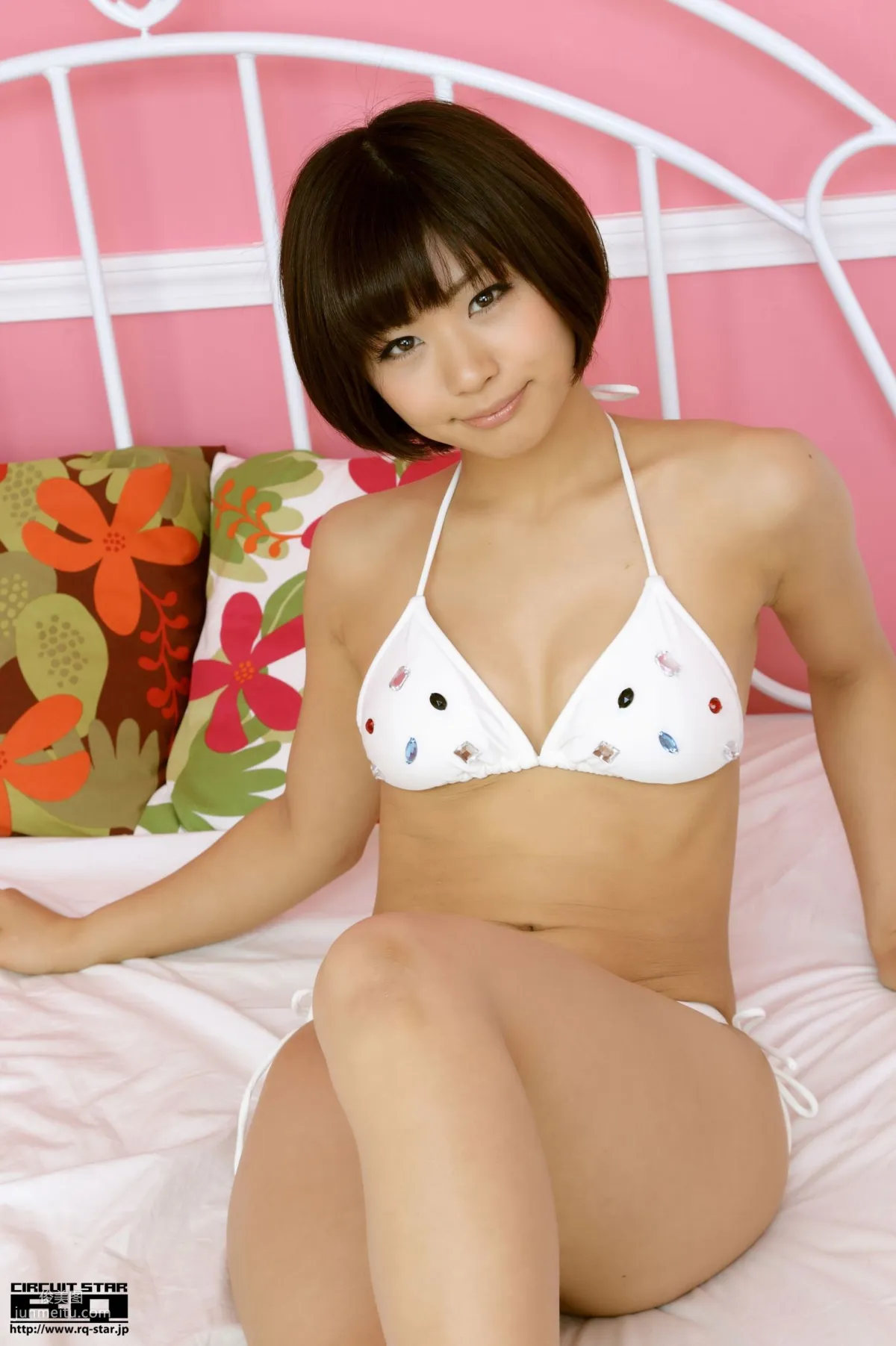 [RQ-STAR] NO.00609 安枝瞳 Hitomi Yasueda Swim Suits 写真集92