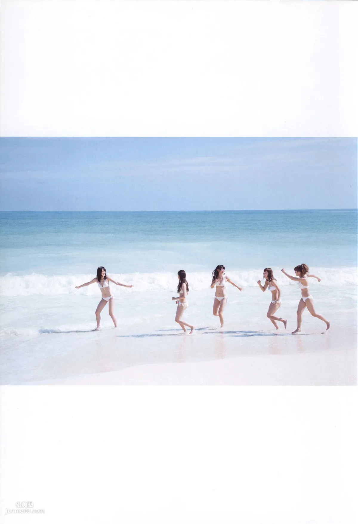 Alo-Hello! ℃-ute Photobook 2014 [PB写真集]49