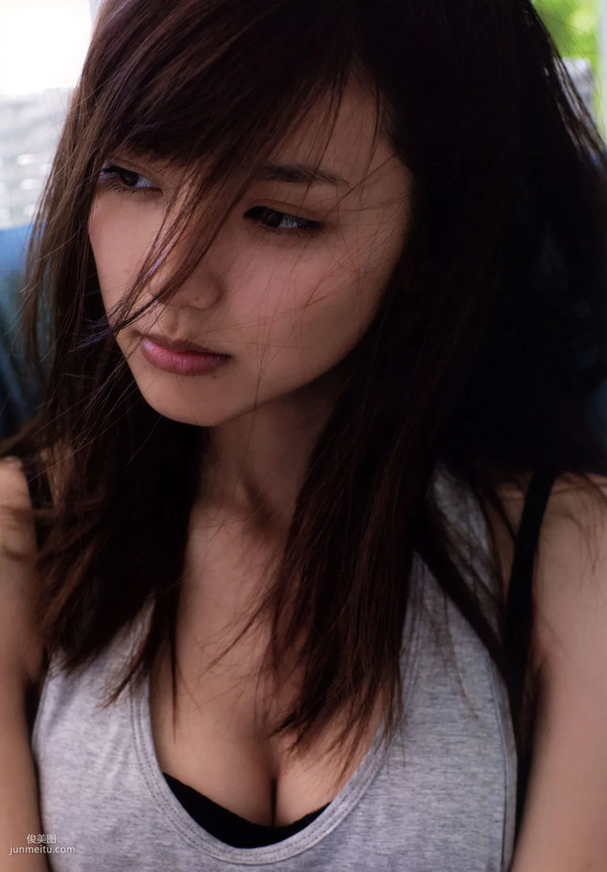 真野恵里菜《Escalation》 [PhotoBook] 写真集19